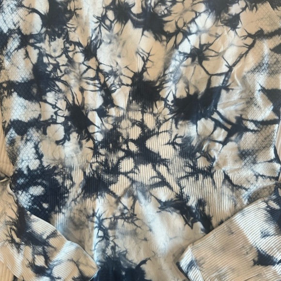 Zella performance Tie-Dye long sleeve Tee - Picture 3 of 6